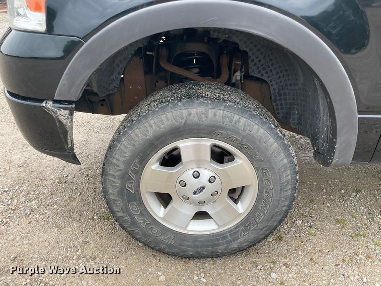 image for item IC9376 2005 Ford F150  SuperCab pickup truck