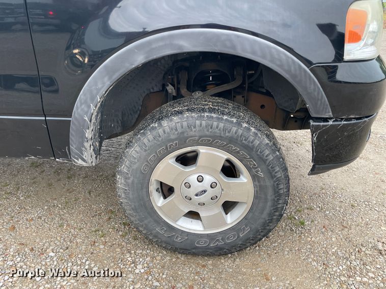 image for item IC9376 2005 Ford F150  SuperCab pickup truck