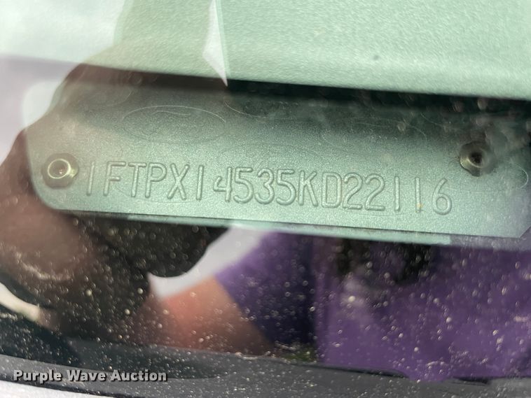 image for item IC9376 2005 Ford F150  SuperCab pickup truck