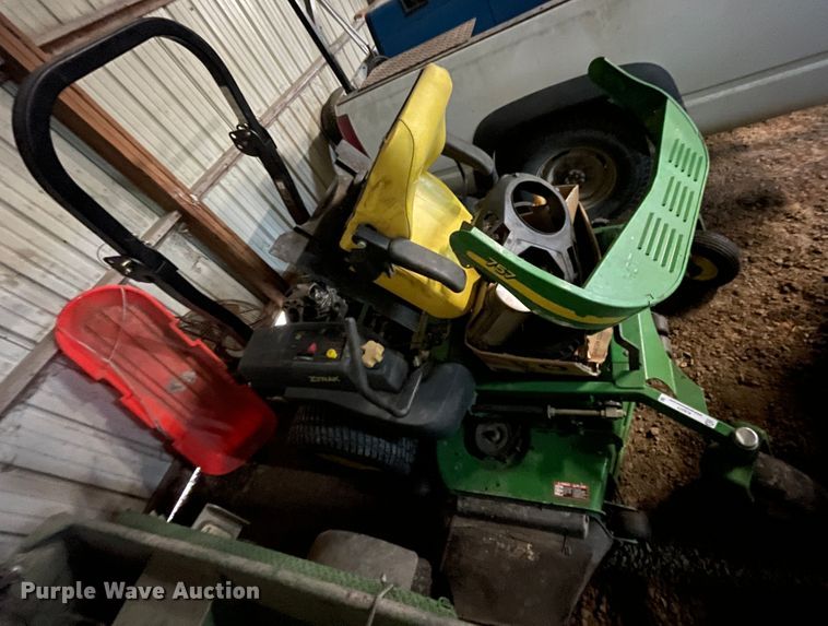image for item IC9377 John Deere 757  ZTR lawn mower