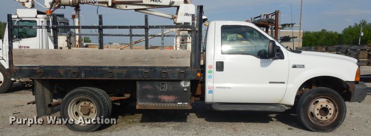 image for item ID9891 1999 Ford F550 Super Duty  flatbed truck