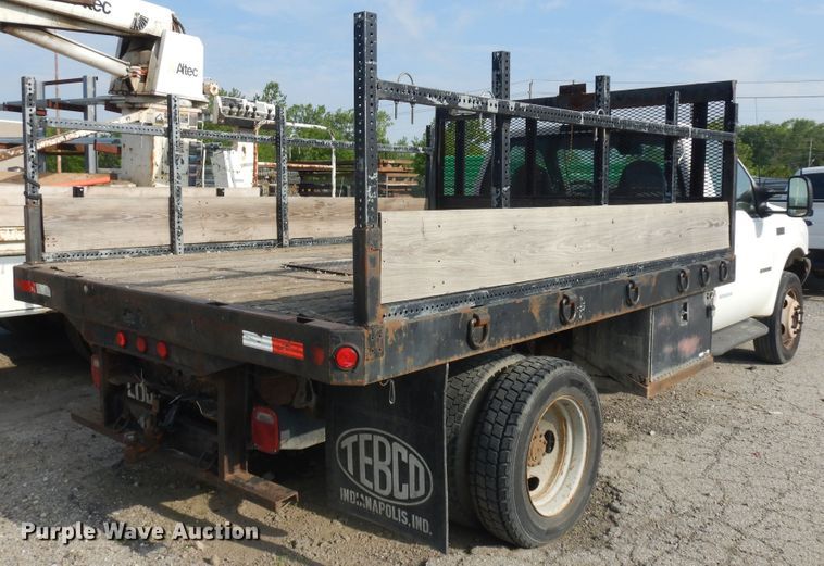 image for item ID9891 1999 Ford F550 Super Duty  flatbed truck