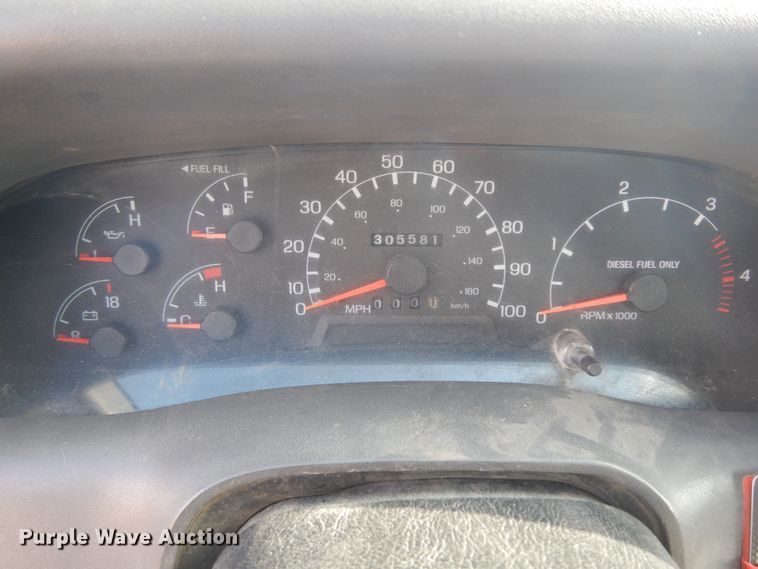 image for item ID9891 1999 Ford F550 Super Duty  flatbed truck