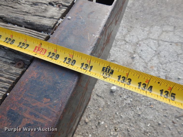 image for item ID9891 1999 Ford F550 Super Duty  flatbed truck