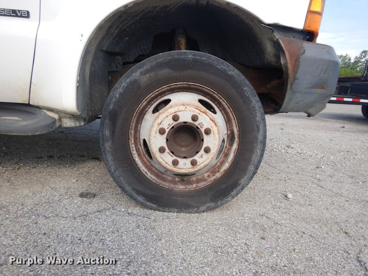 image for item ID9891 1999 Ford F550 Super Duty  flatbed truck