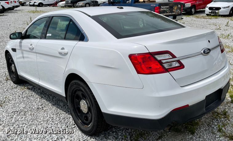image for item ID9922 2013 Ford Taurus Police
