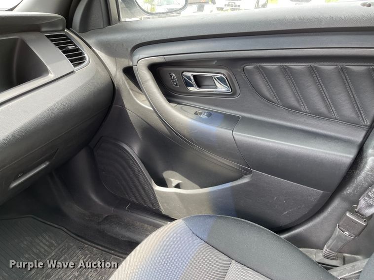 image for item ID9922 2013 Ford Taurus Police