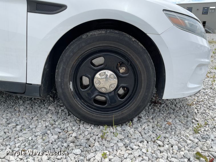 image for item ID9923 2013 Ford Taurus Police