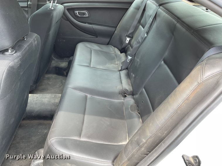 image for item ID9925 2013 Ford Taurus Police