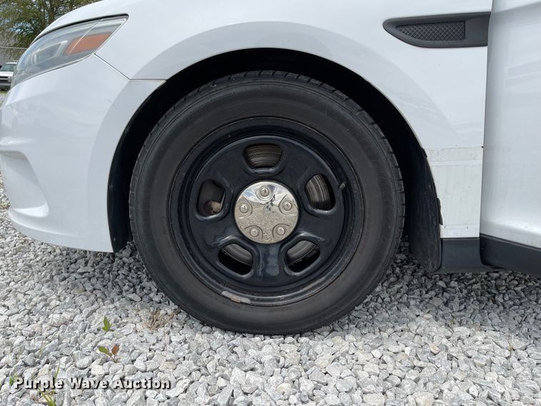 image for item ID9925 2013 Ford Taurus Police