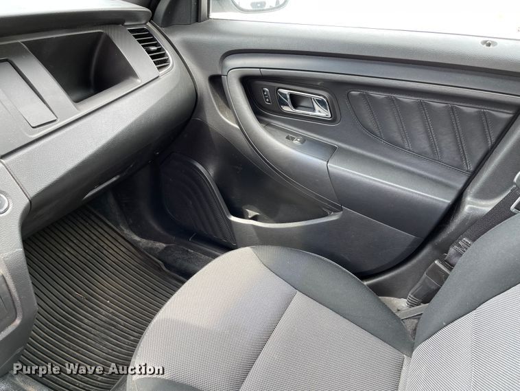 image for item ID9926 2013 Ford Taurus Police