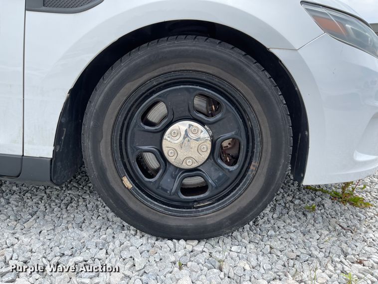 image for item ID9926 2013 Ford Taurus Police