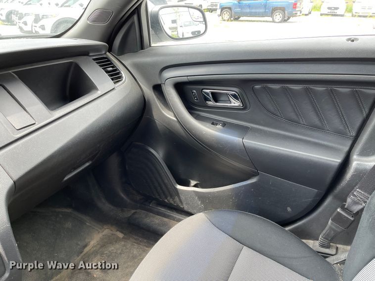 image for item ID9927 2013 Ford Taurus Police