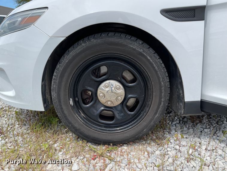 image for item ID9927 2013 Ford Taurus Police