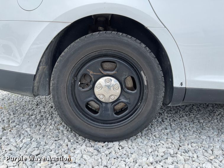 image for item ID9927 2013 Ford Taurus Police