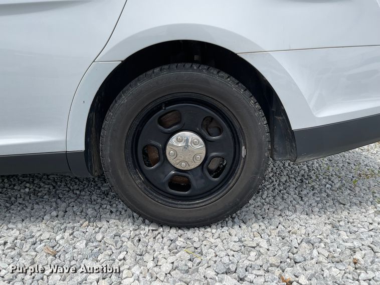 image for item ID9927 2013 Ford Taurus Police