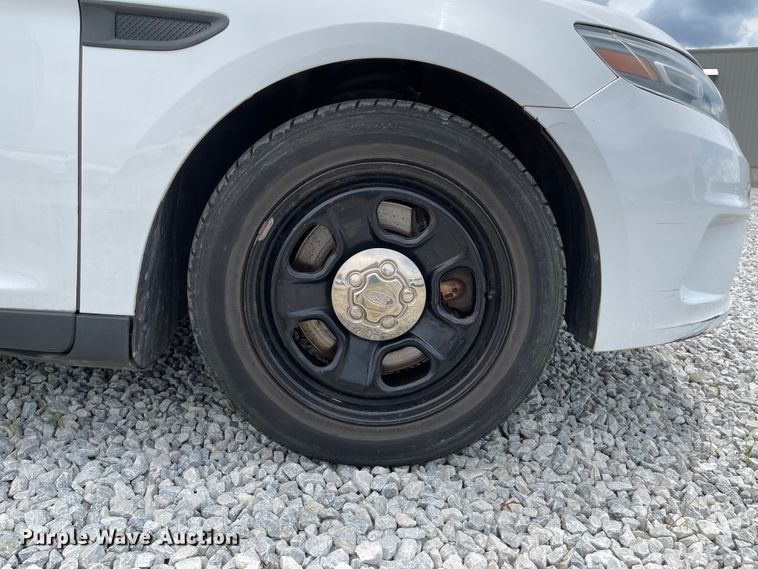 image for item ID9929 2013 Ford Taurus Police