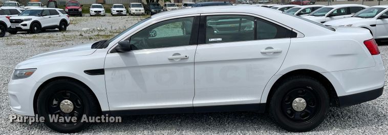 image for item ID9932 2013 Ford Taurus Police