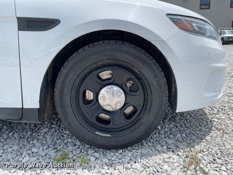 image for item ID9934 2015 Ford Taurus Police