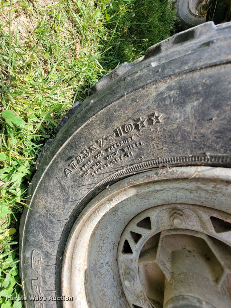 image for item IF9816 1998 Polaris 300  ATV