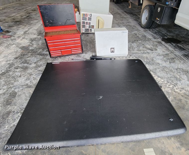 image for item IF9826 Pickup truck accessories