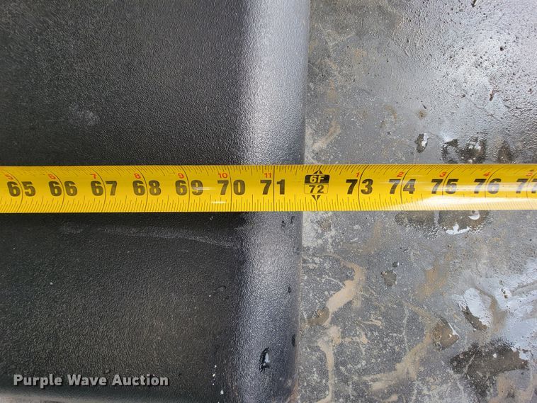 image for item IF9826 Pickup truck accessories