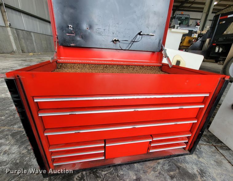 image for item IF9826 Pickup truck accessories