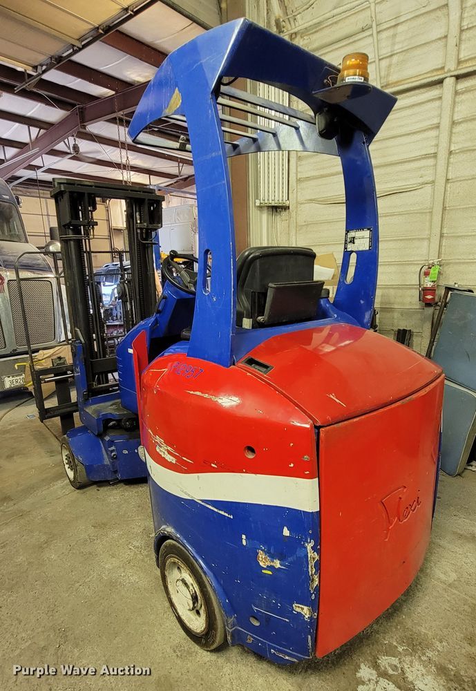 image for item IF9831 Tailift DV8R  forklift