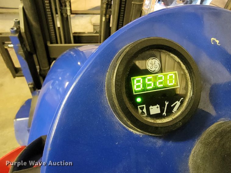 image for item IF9831 Tailift DV8R  forklift