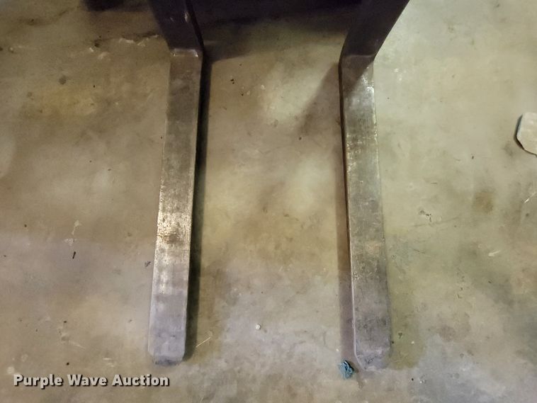 image for item IF9831 Tailift DV8R  forklift