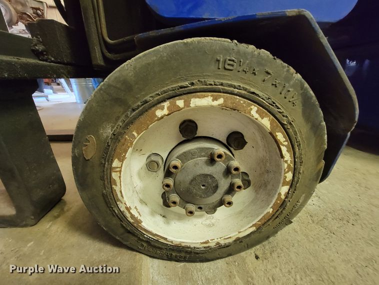 image for item IF9831 Tailift DV8R  forklift