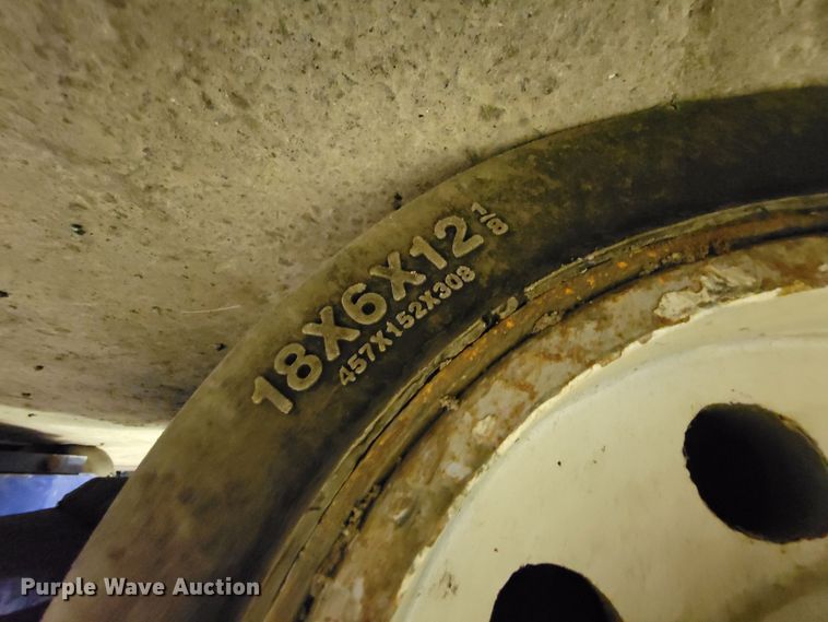 image for item IF9831 Tailift DV8R  forklift