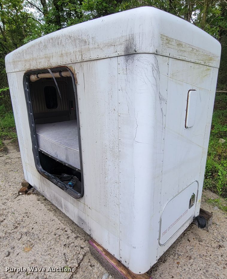 image for item IF9841 Sleeper