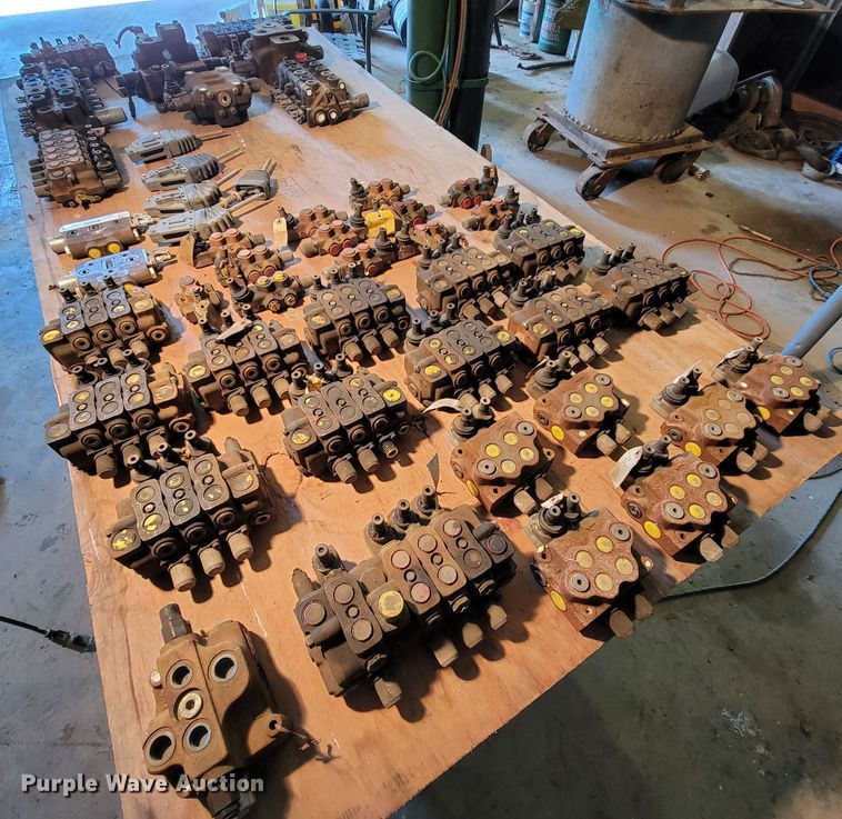 image for item IF9850 (42) hydraulic control valves