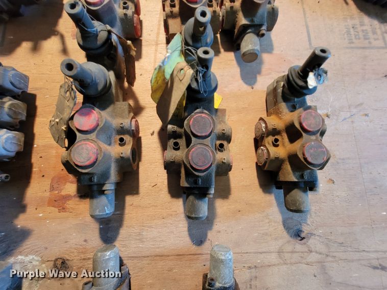image for item IF9850 (42) hydraulic control valves
