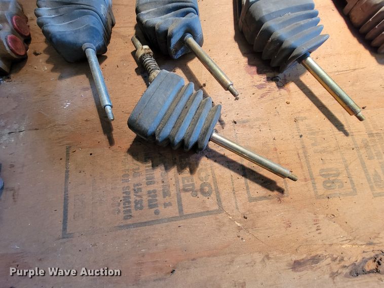 image for item IF9850 (42) hydraulic control valves