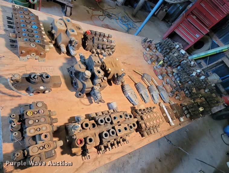 image for item IF9850 (42) hydraulic control valves