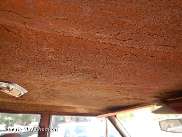 image for item IJ9380 1986 AMC Jeep Grand Wagoneer  SUV