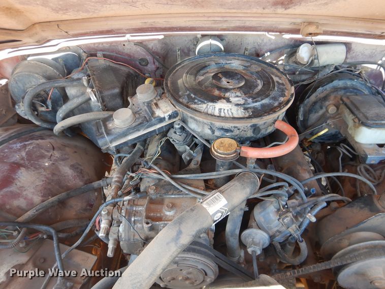 image for item IJ9380 1986 AMC Jeep Grand Wagoneer  SUV
