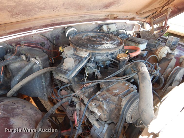 image for item IJ9380 1986 AMC Jeep Grand Wagoneer  SUV