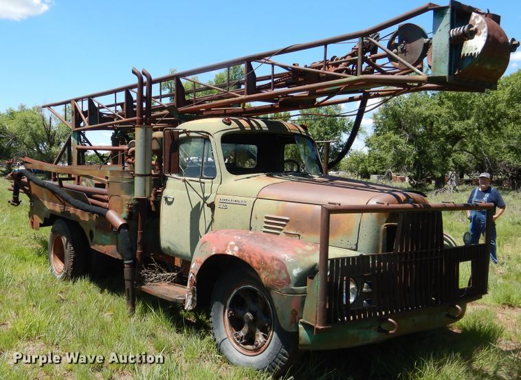 image for item IJ9382 1960 International R192  drilling rig truck