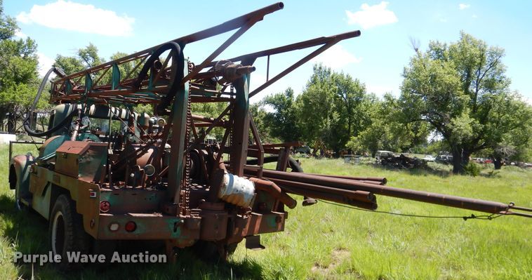 image for item IJ9382 1960 International R192  drilling rig truck