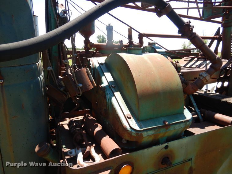 image for item IJ9382 1960 International R192  drilling rig truck