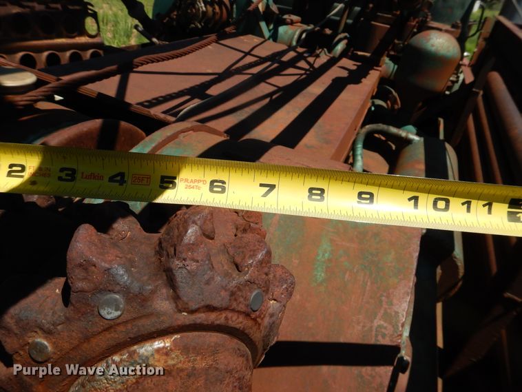 image for item IJ9382 1960 International R192  drilling rig truck