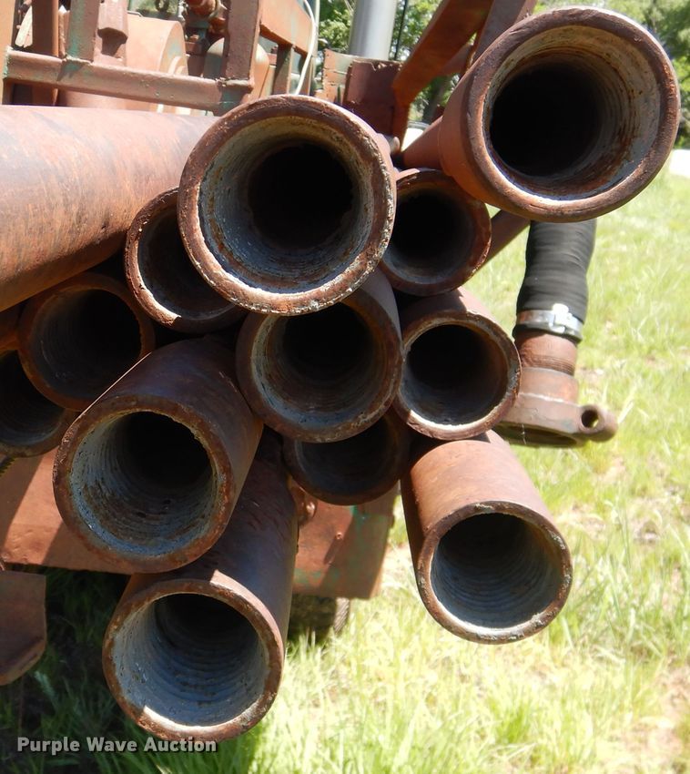 image for item IJ9382 1960 International R192  drilling rig truck