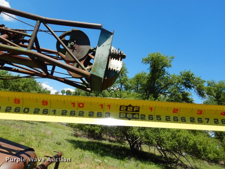 image for item IJ9382 1960 International R192  drilling rig truck