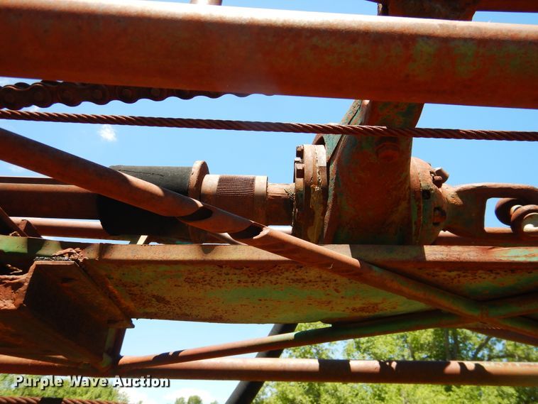 image for item IJ9382 1960 International R192  drilling rig truck