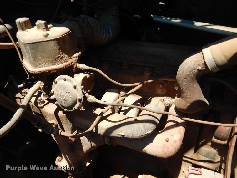 image for item IJ9382 1960 International R192  drilling rig truck