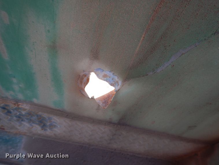 image for item IJ9389 Roll-off dumpster