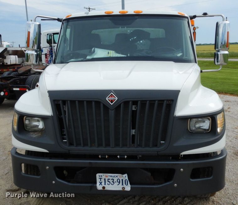 image for item IL9449 2013 International TerraStar SFA  utility / service truck